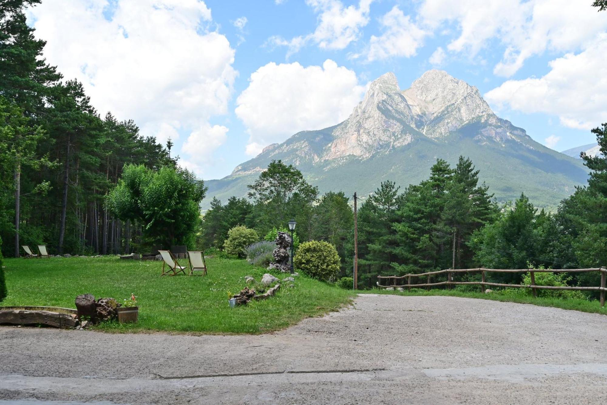 L'Indret Del Pedraforca Adults Only Hotel Saldes Ngoại thất bức ảnh